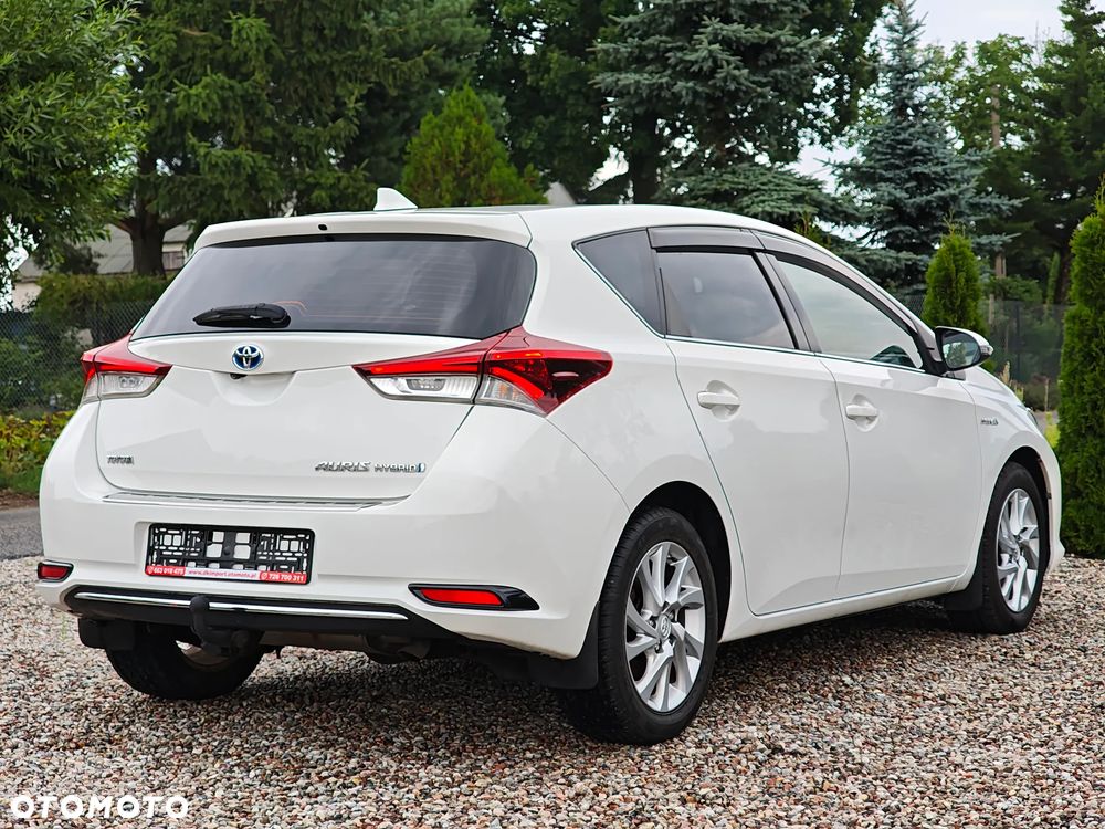 Toyota Auris 1.8 HSD Prestige NAVI - 2