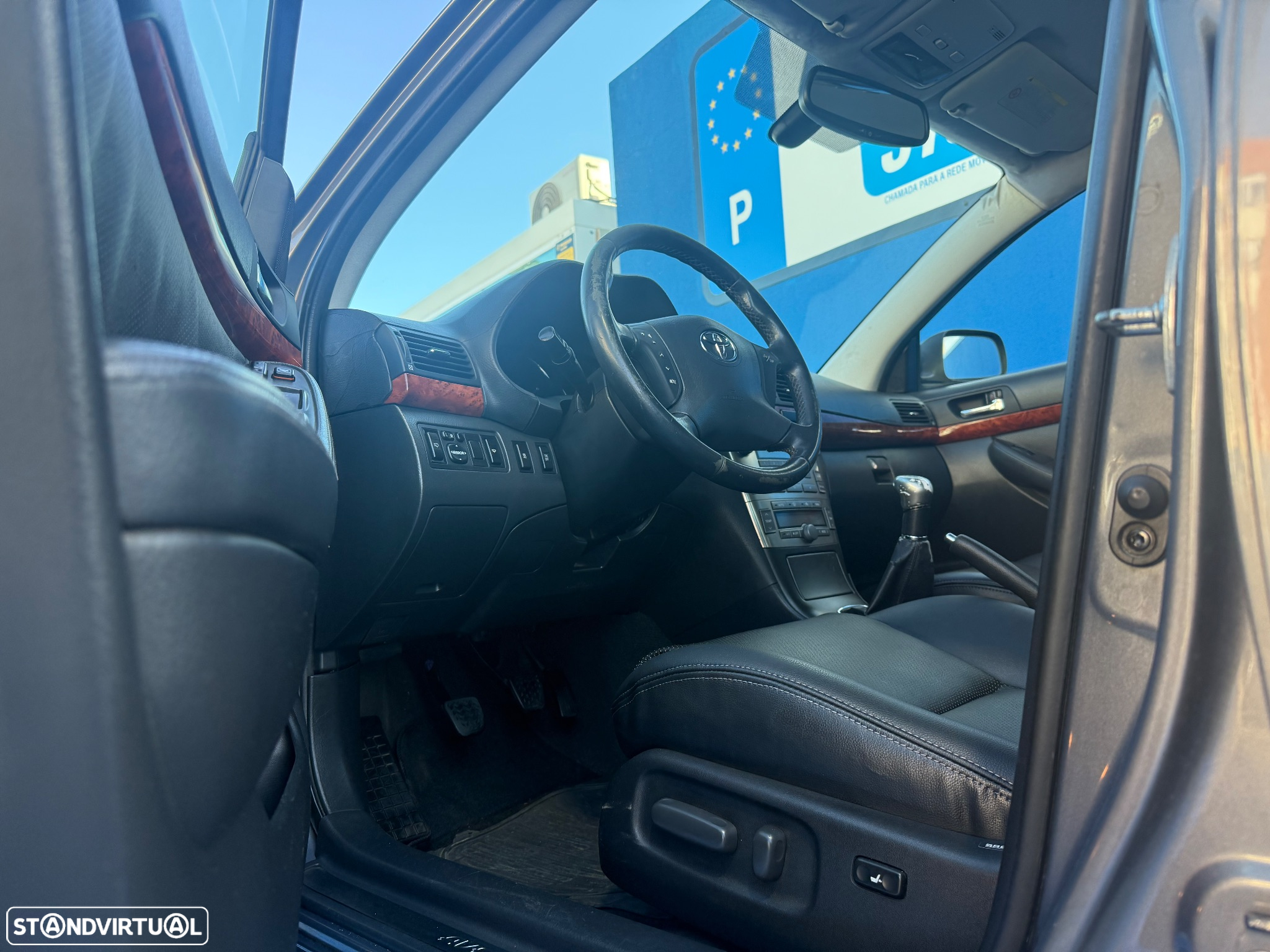 Toyota Avensis SD 2.0 D-4D Sol - 6