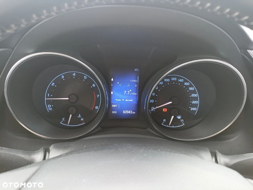 Toyota Auris 1.6 Premium - 8