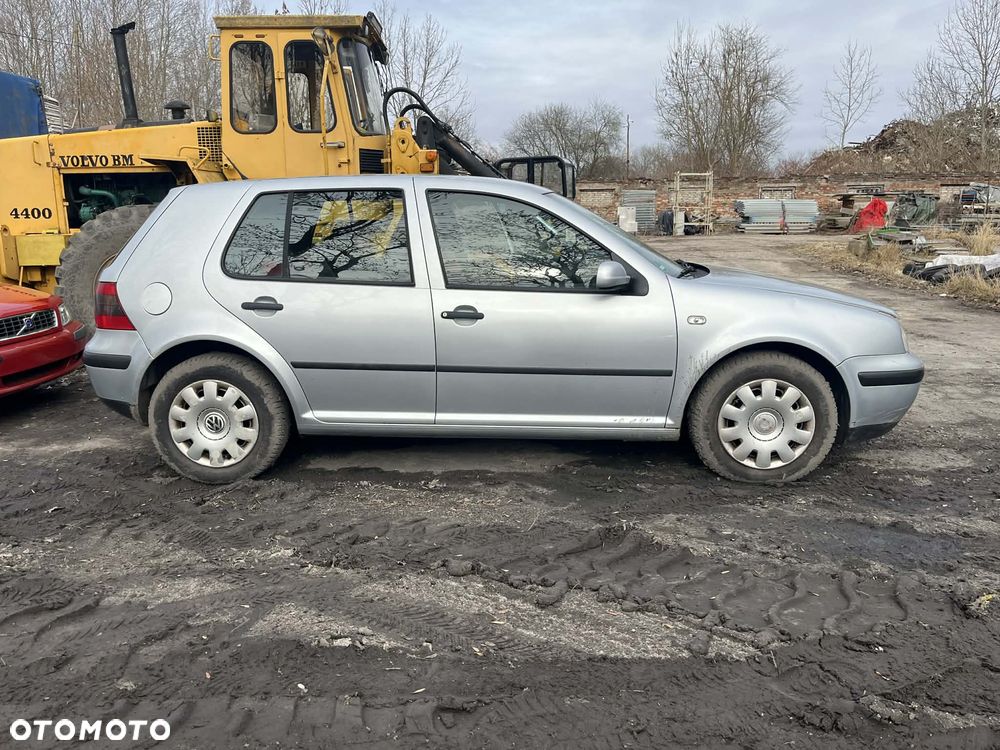 Volkswagen Golf 1.9 TDI Basis - 1