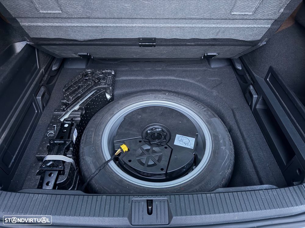 VW Passat Variant 2.0 TDI Highline DSG 4Motion - 8