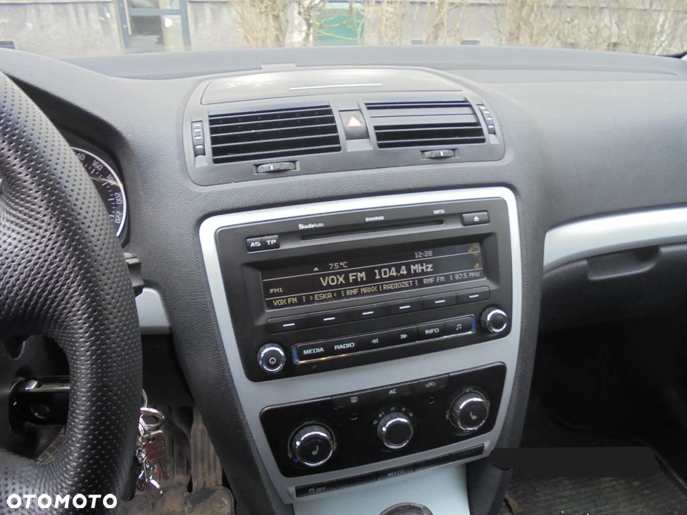 Skoda Octavia 1.8 TSI IMPULS EDITION - 7