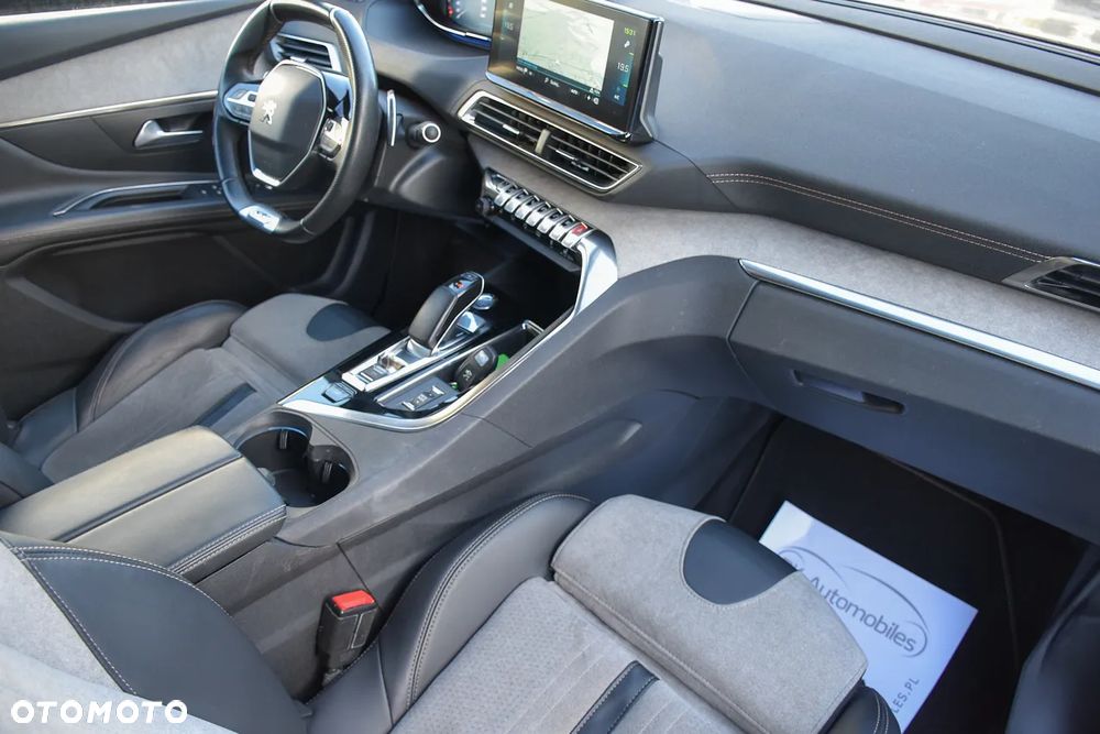 Peugeot 3008 1.6 PureTech HYbrid4 GT S&S EAT8 - 26