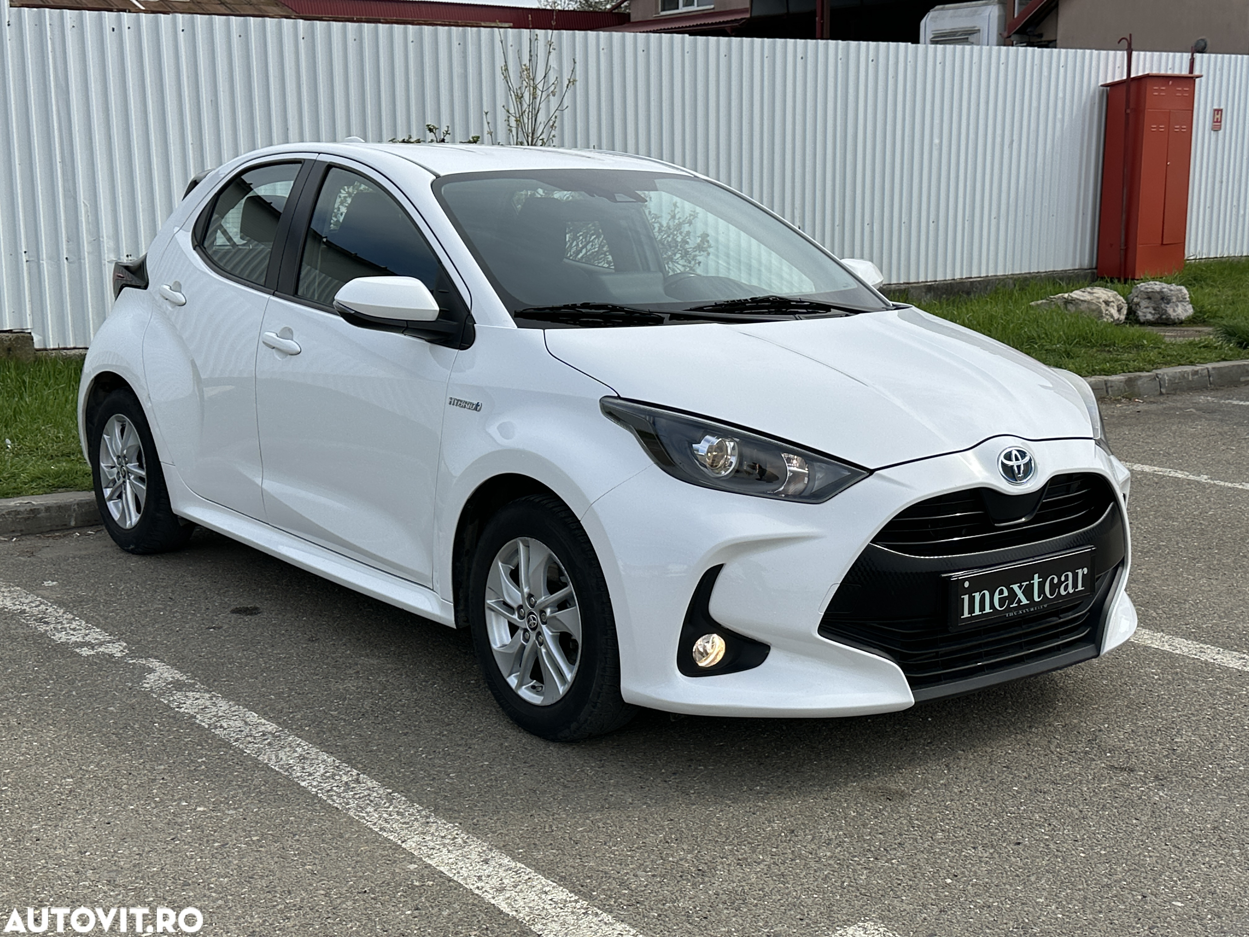 Toyota Yaris 1.5 VVT-i HSD Dynamic - 3