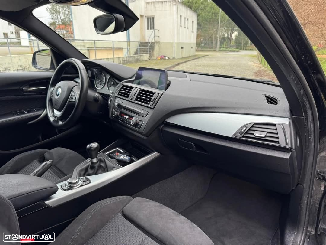 BMW 118 d Pack M - 23