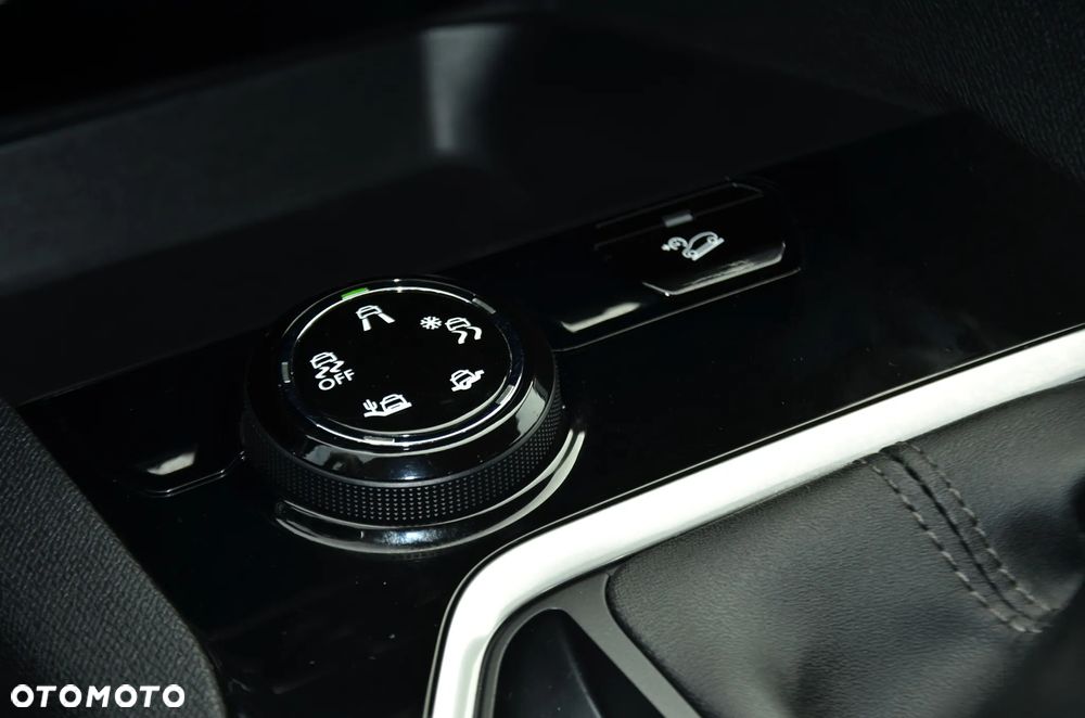 Peugeot 5008 BlueHDi 150 Allure - 33