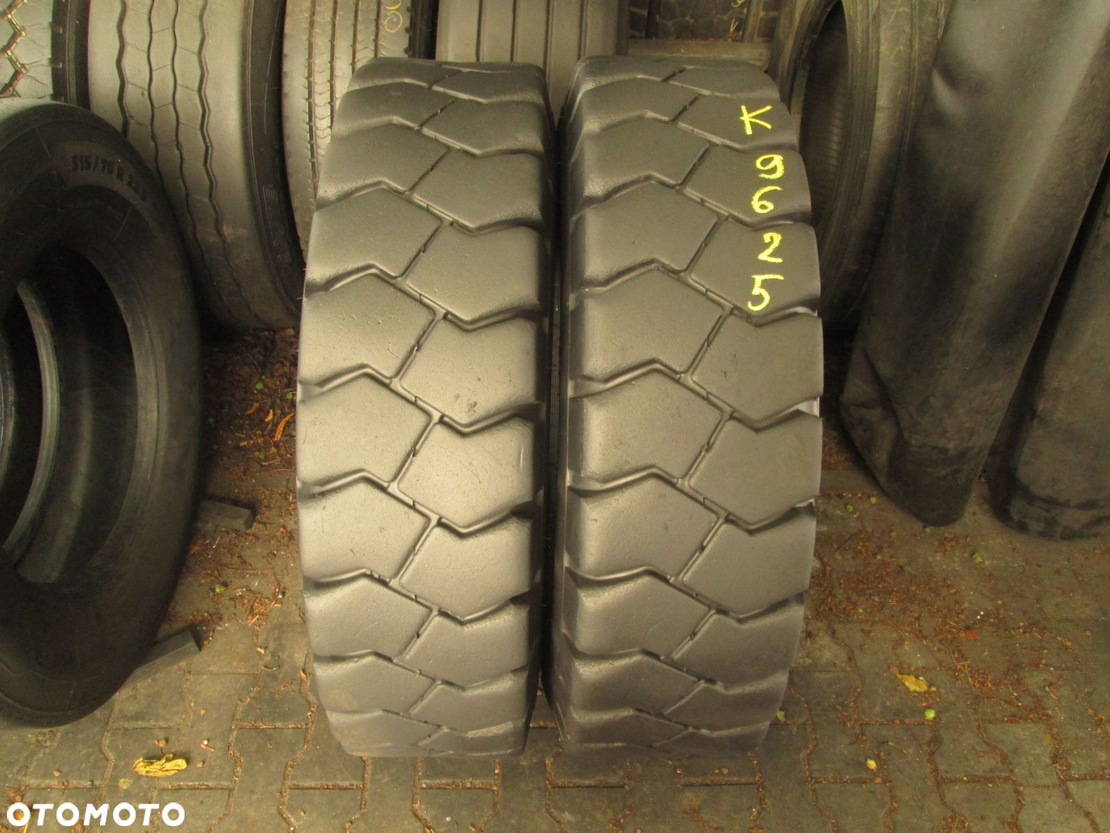 Opony 12,00R 20 Magna MB800. Opony ciężarowe - 2