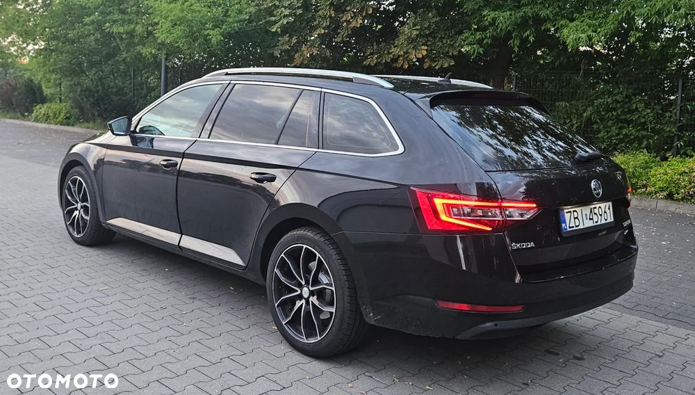 Skoda Superb 2.0 TDI 4x4 Ambition - 3