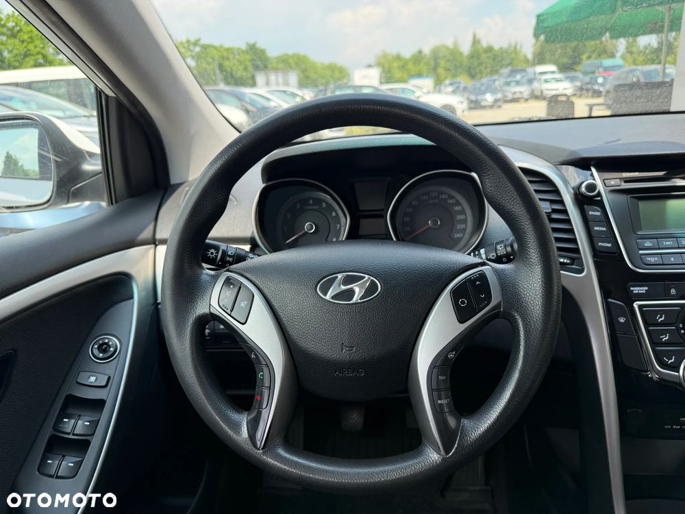 Hyundai i30 1.6 GDI Classic - 10