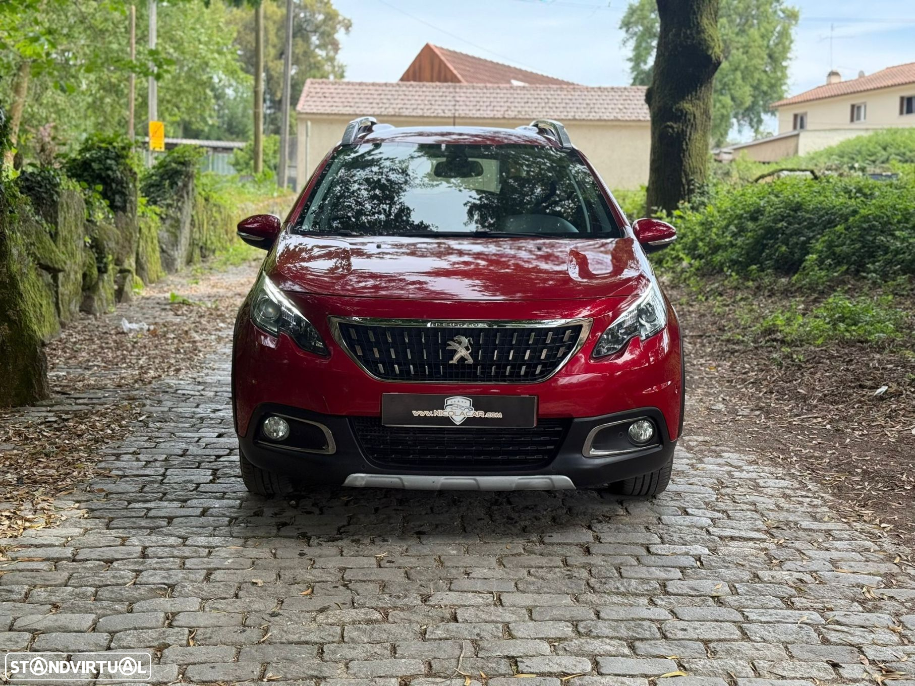 Peugeot 2008 1.2 PureTech Allure EAT6 - 29