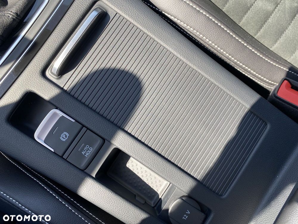 Volkswagen Passat - 28