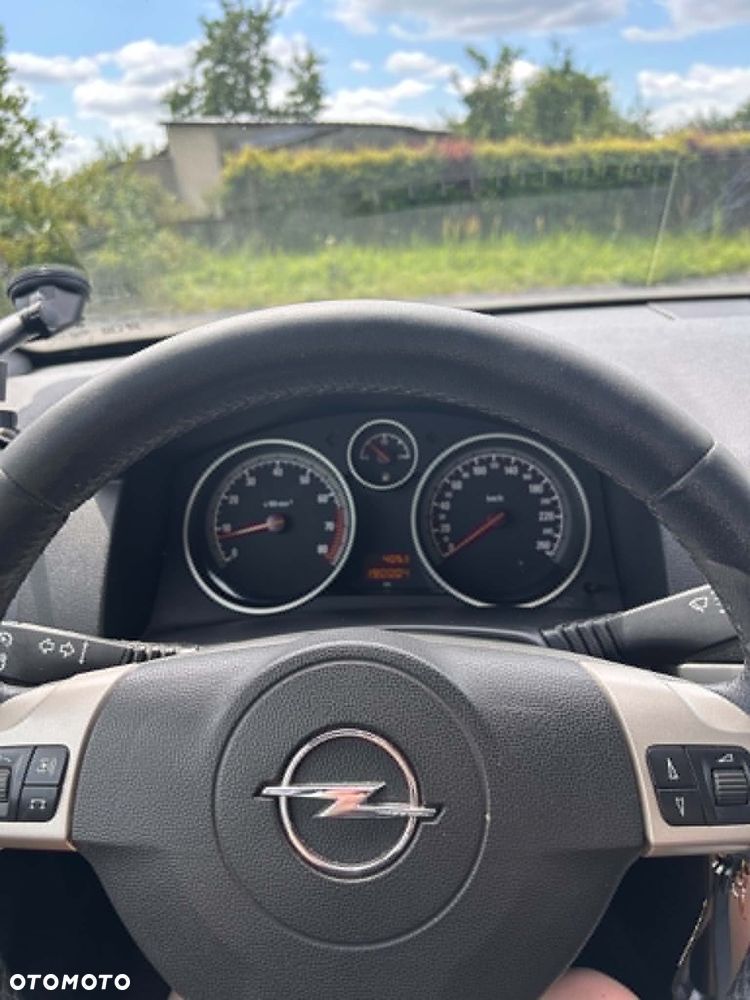 Opel Astra 1.6 - 15
