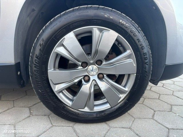 Peugeot 2008 1.6 BlueHDi Style - 23