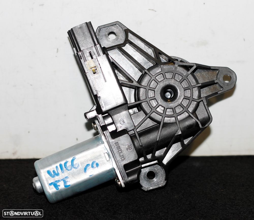 MOTOR ELEVATÓRIO DO VIDRO TRASEIRO ESQUERDO MERCEES W166 - 2