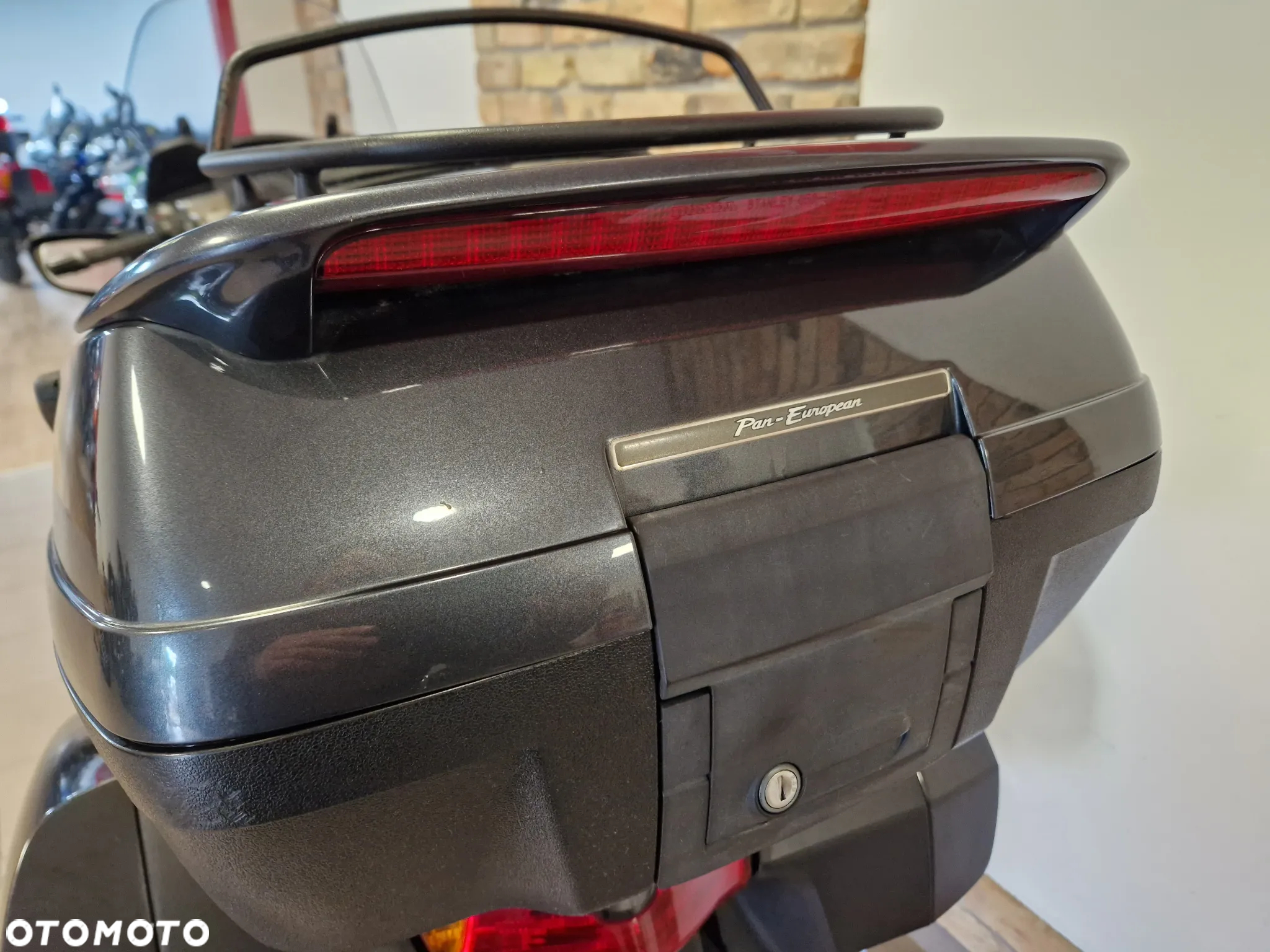 Honda ST - 17