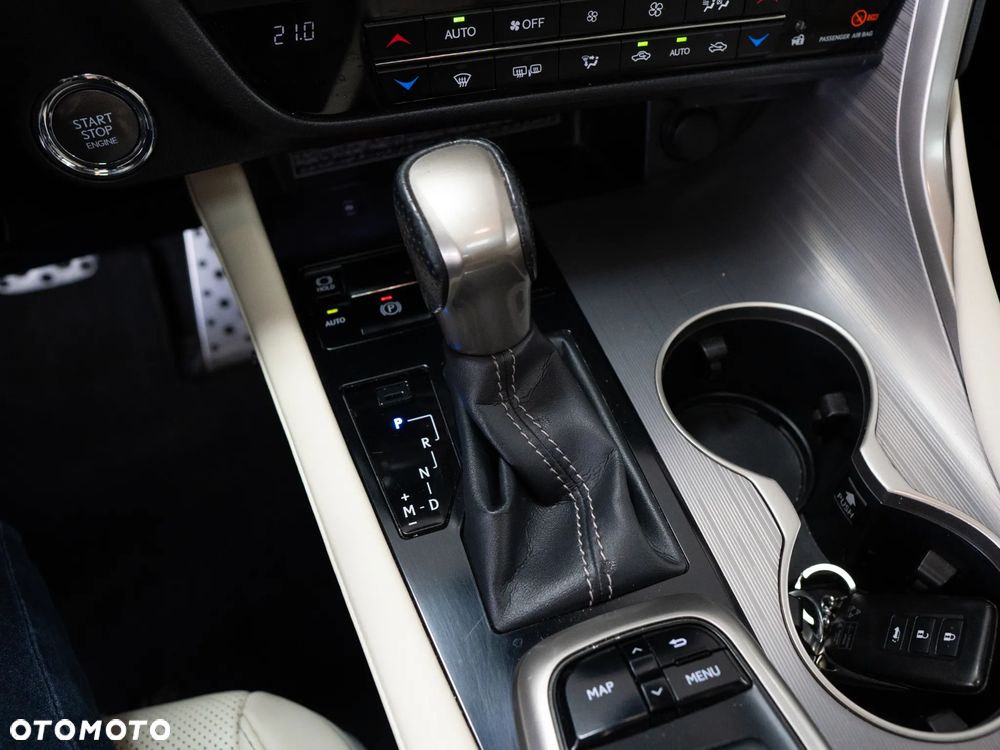 Lexus RX 200t / 300 F Sport - 22