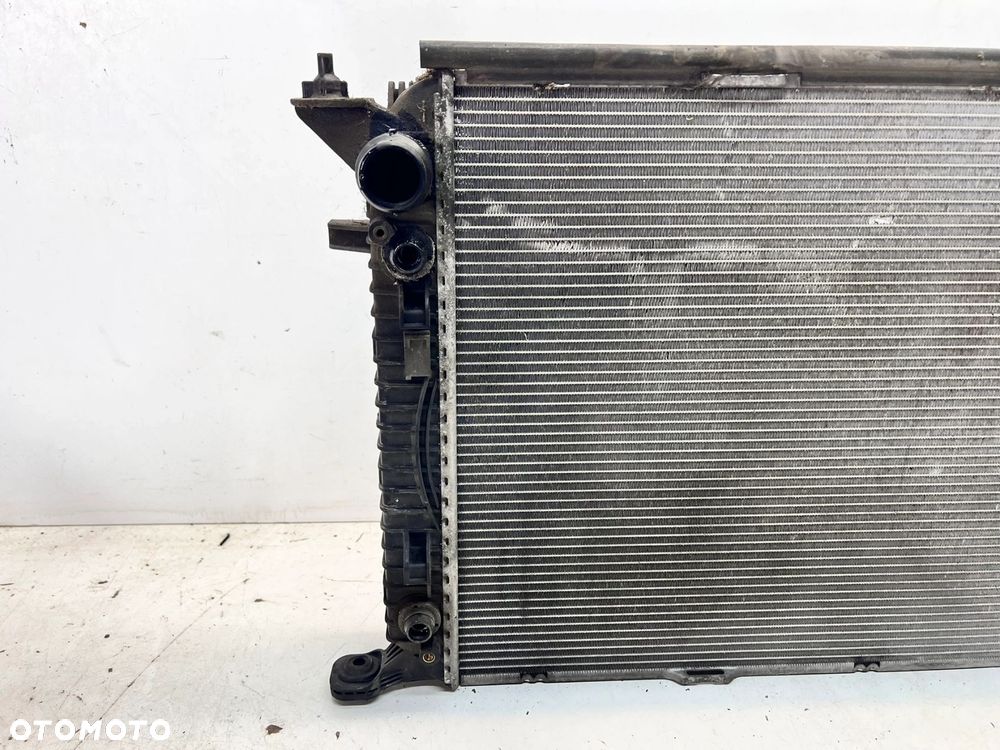 CHŁODNICA WODY AUDI A4 B8 A5 8T Q5 A6 C7 A7 8K0121251Q - 5