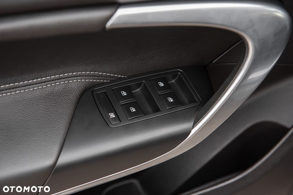 Opel Insignia 2.0 CDTI Cosmo ecoFLEX S&S - 18