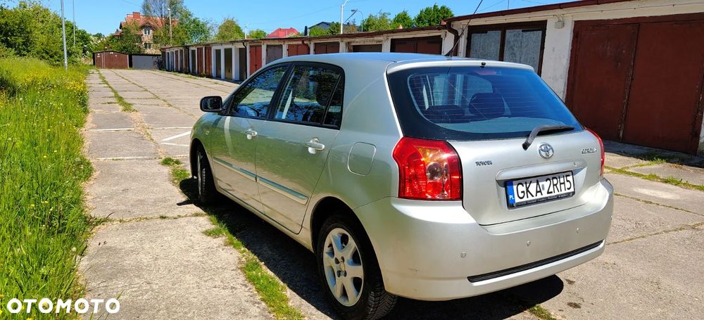 Toyota Corolla 1.4 VVT-i Luna - 3