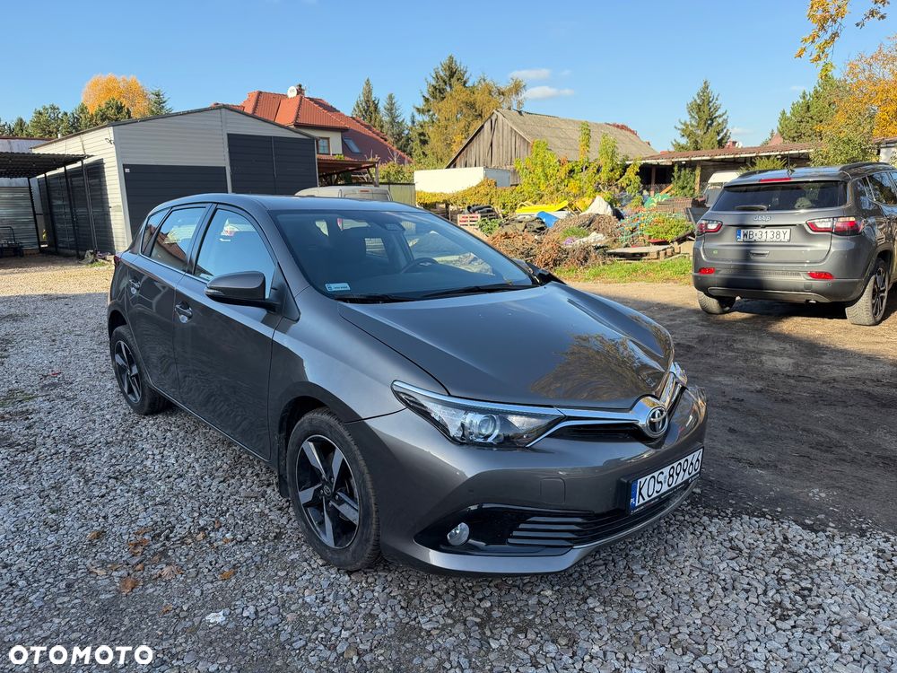 Toyota Auris 2017 photo 5