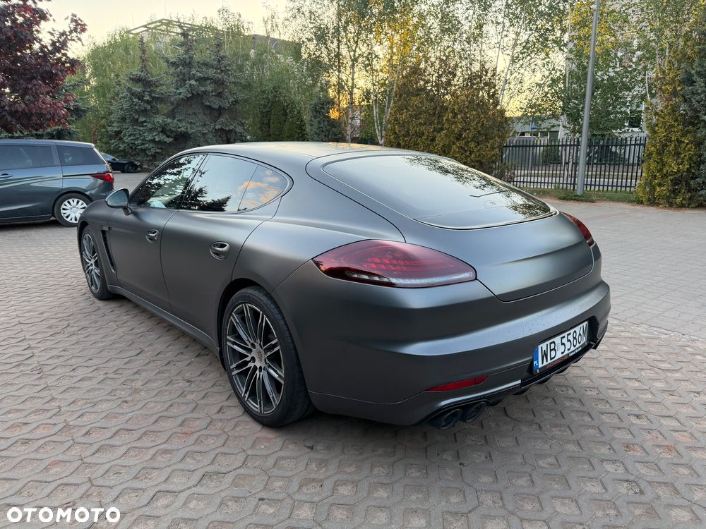 Porsche Panamera - 5