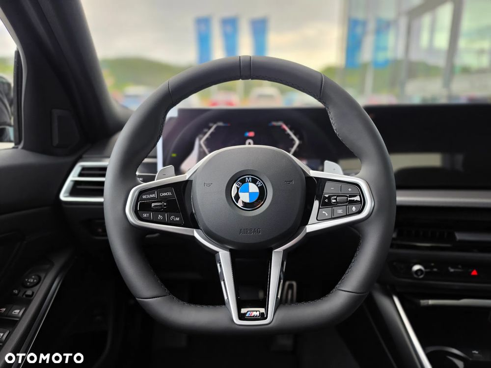 BMW Seria 3 320i xDrive M Sport - 25