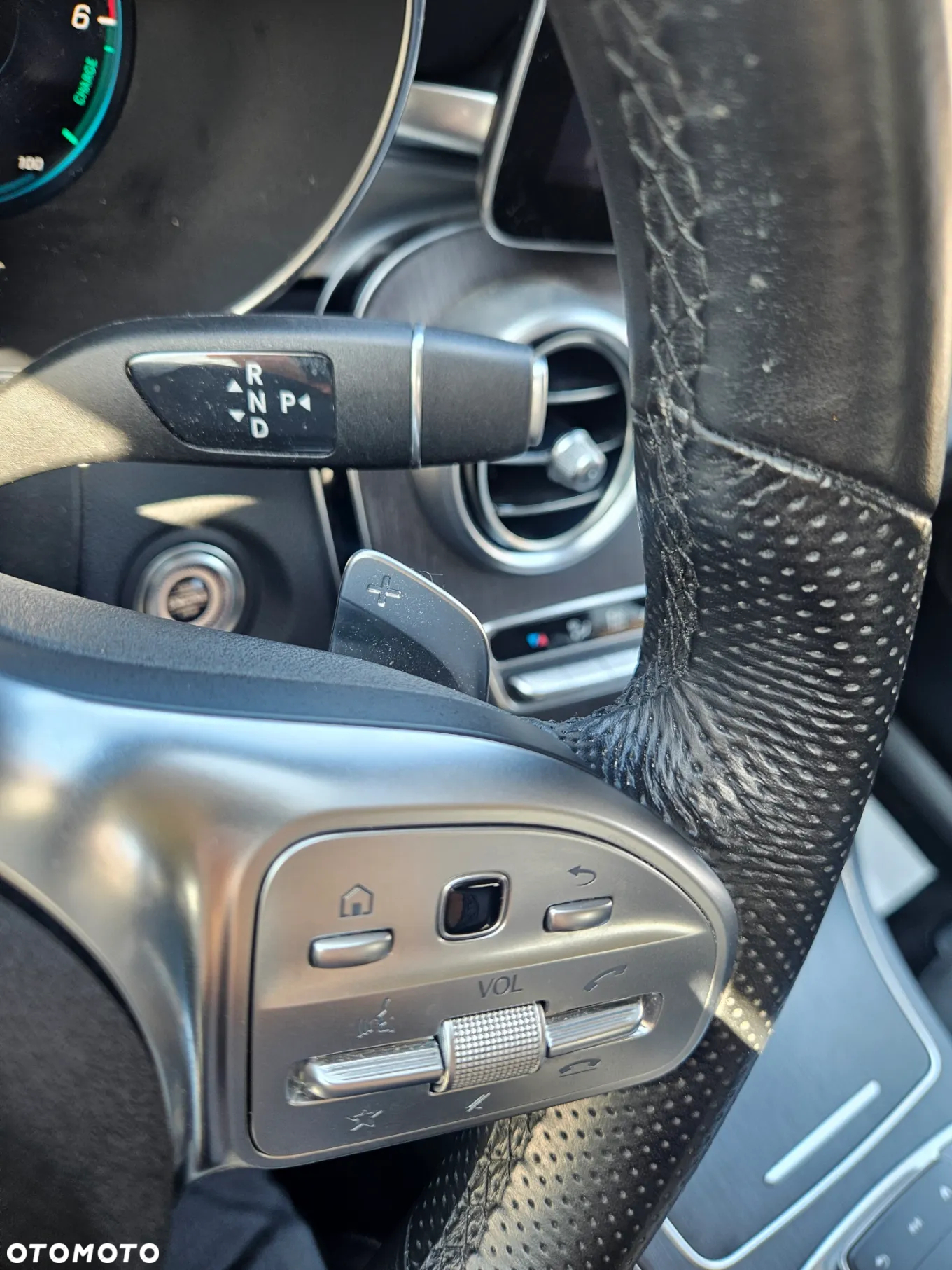 Mercedes-Benz GLC - 26