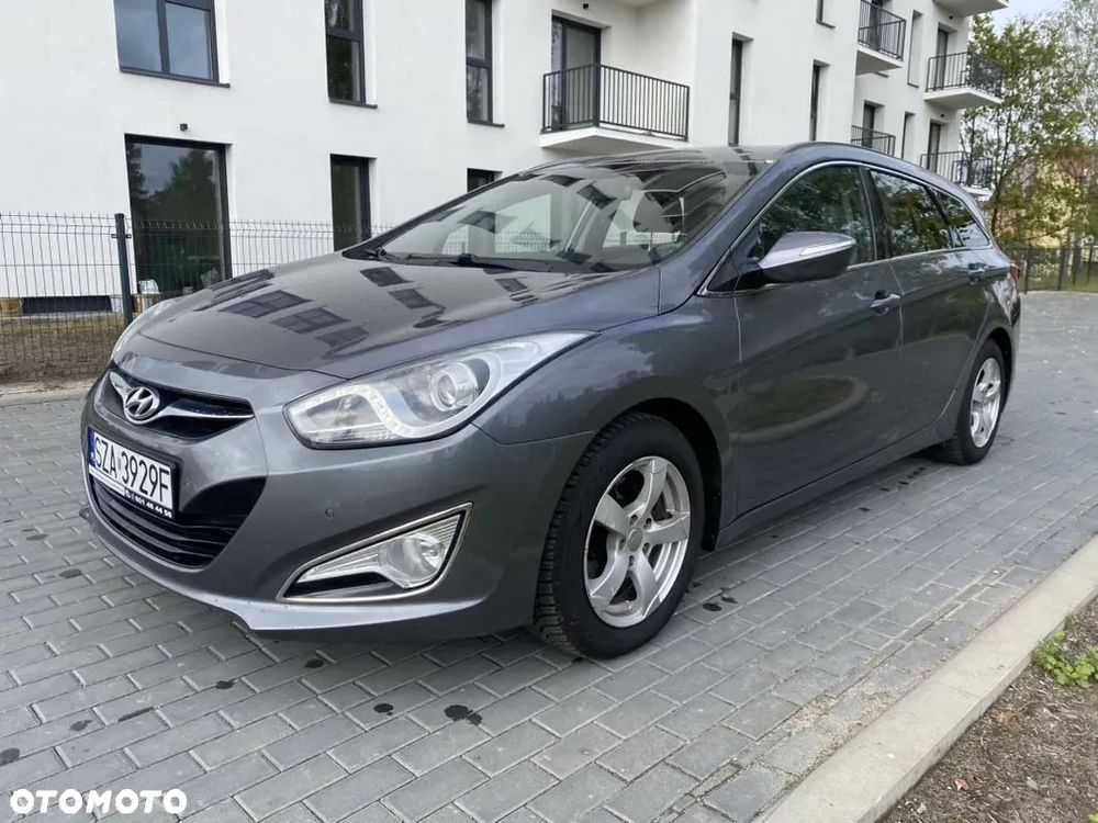 Hyundai i40 1.6 GDI Comfort + - 25