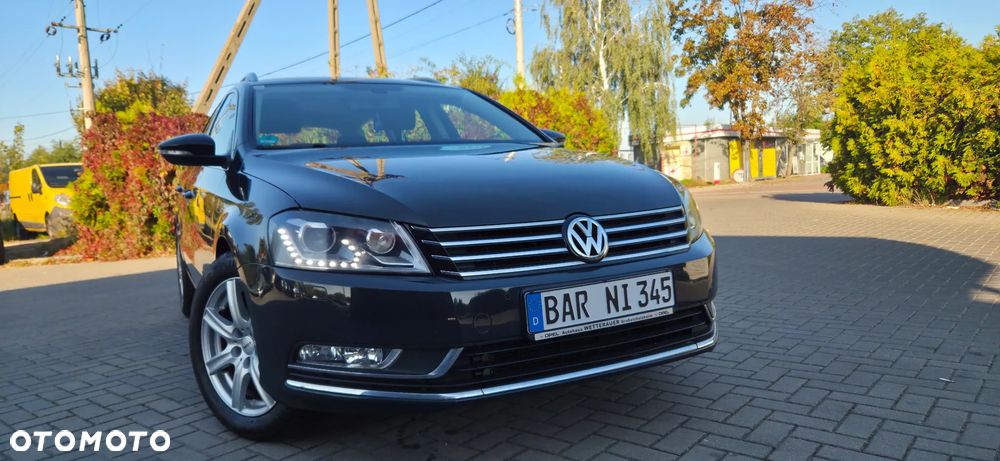Volkswagen Passat Variant 2.0 Blue TDI DSG SCR Highline - 25