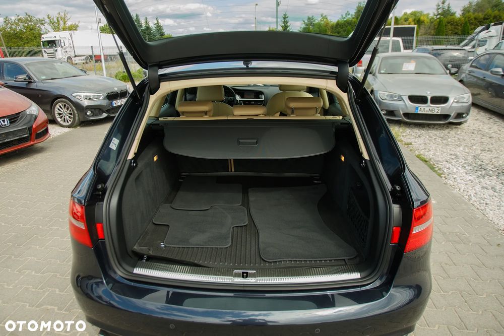 Audi A4 Avant - 23