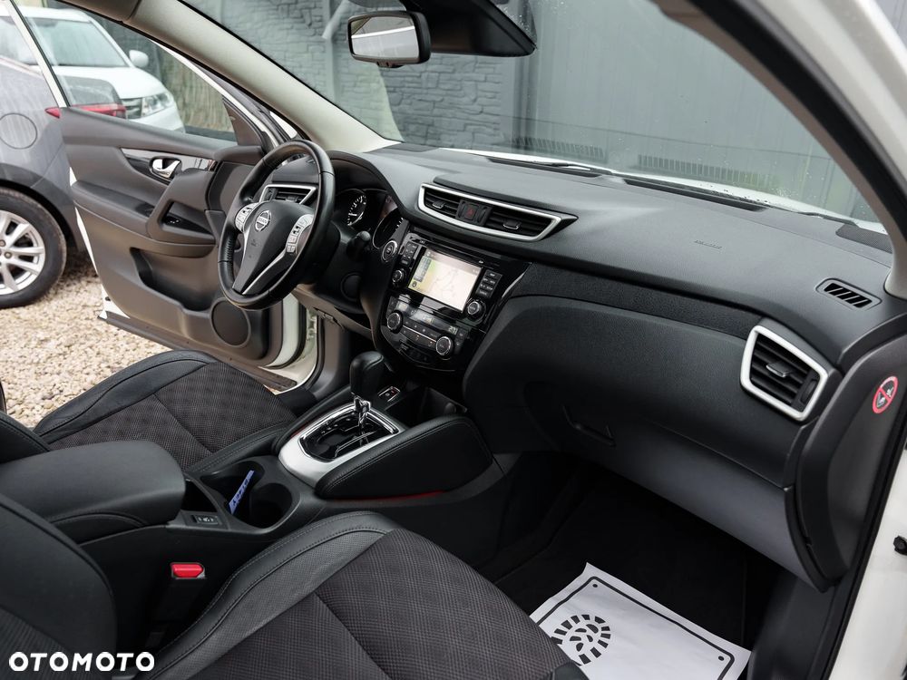 Nissan Qashqai 1.2 DIG-T Tekna Xtronic - 17