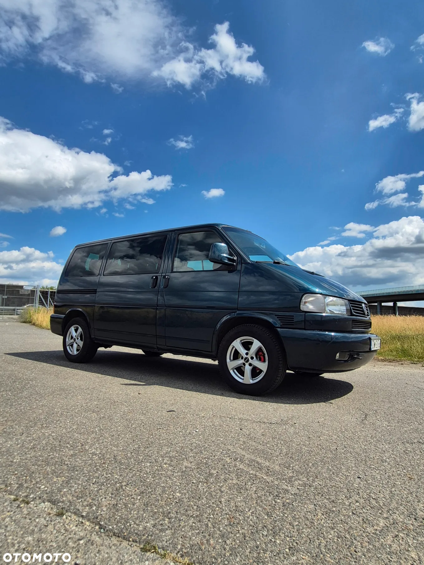 Volkswagen Multivan - 22