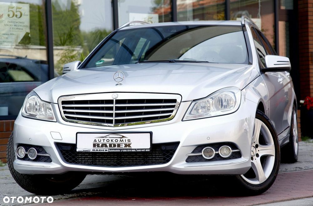 Mercedes-Benz Klasa C 180 BlueEFFICIENCY 7G-TRONIC Elegance - 16