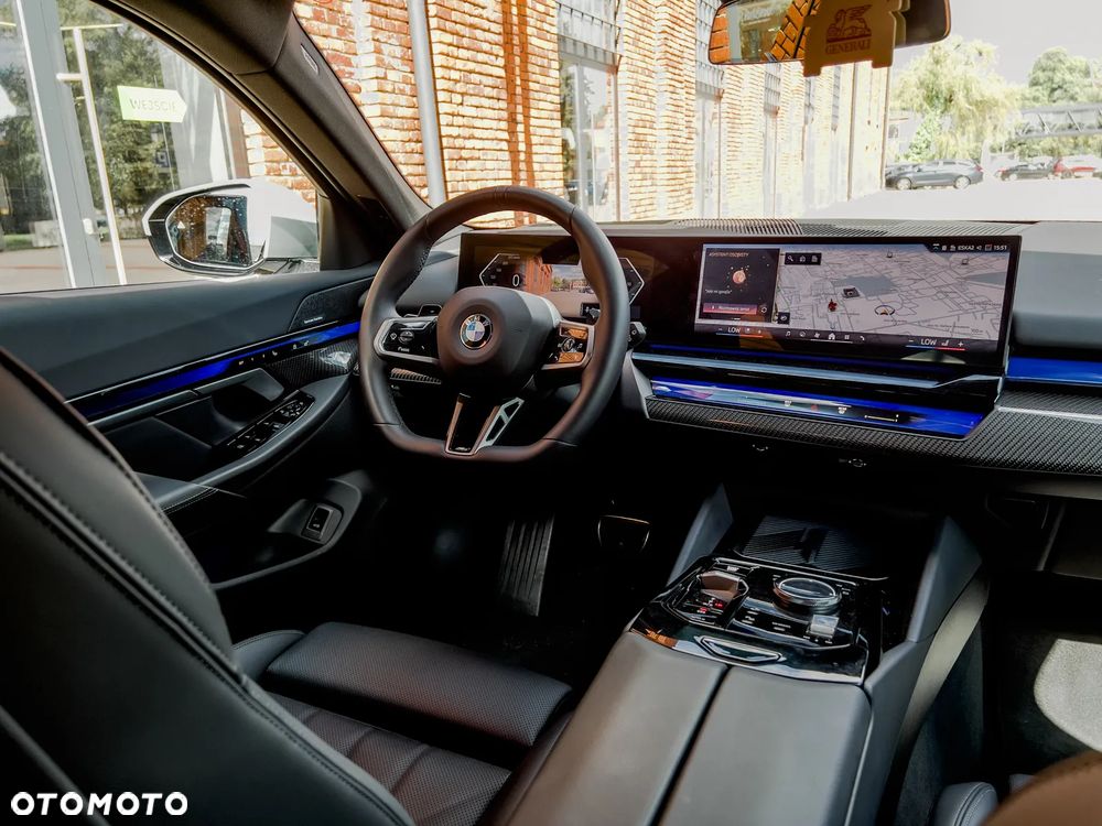 BMW Seria 5 - 21