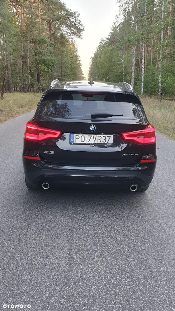 BMW X3 xDrive20d Advantage - 9
