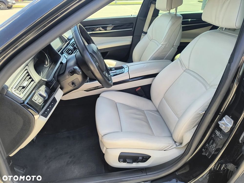 BMW Seria 7 730d - 8