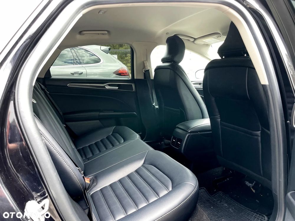 Ford Mondeo - 13