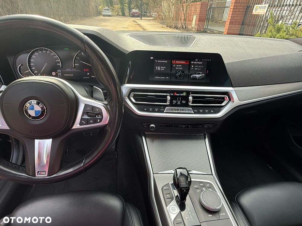 BMW Seria 3 320i - 5