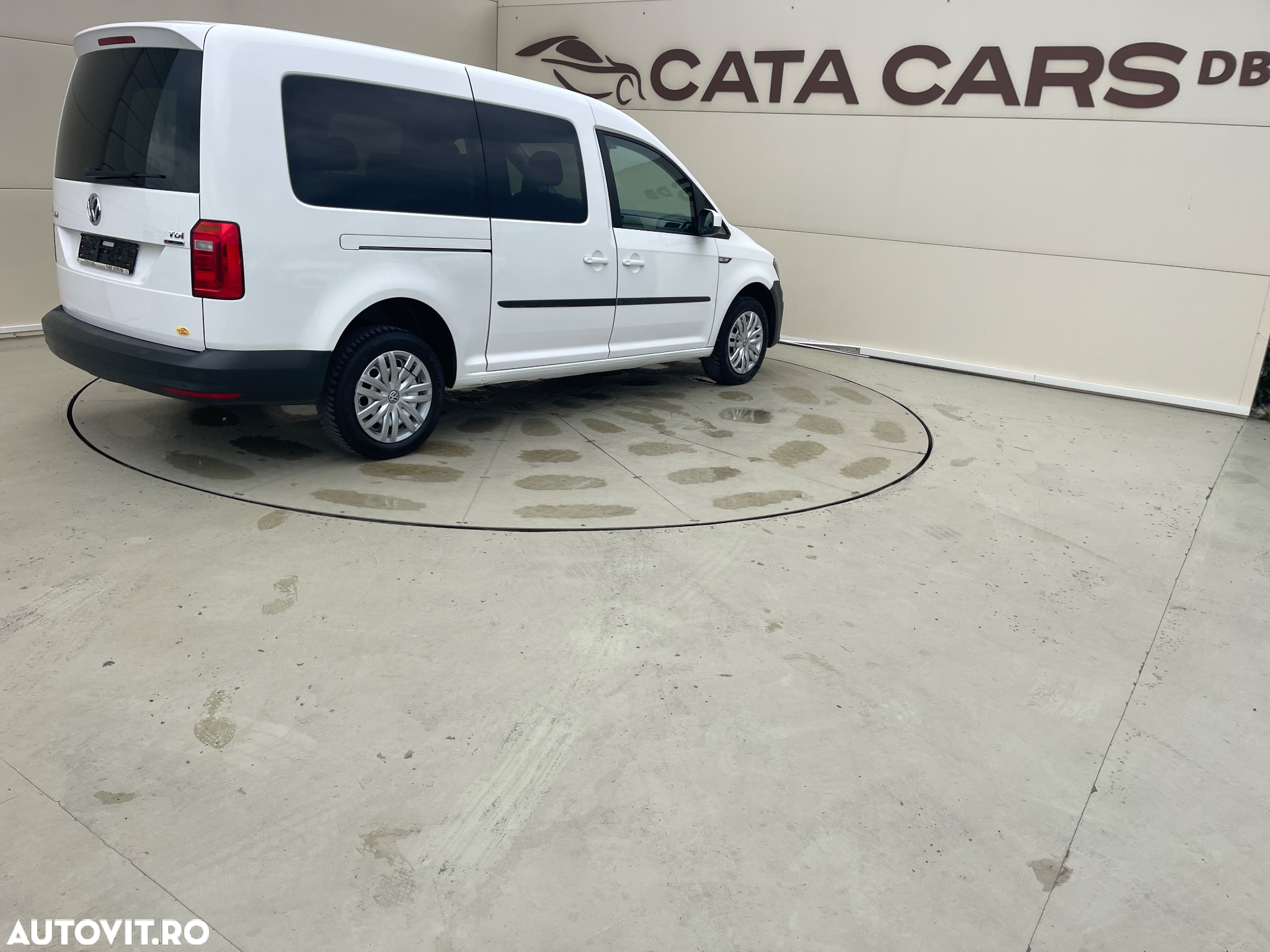 Volkswagen Caddy 2.0 TDI (7-Si.) 4MOTION Maxi Comfortline - 16
