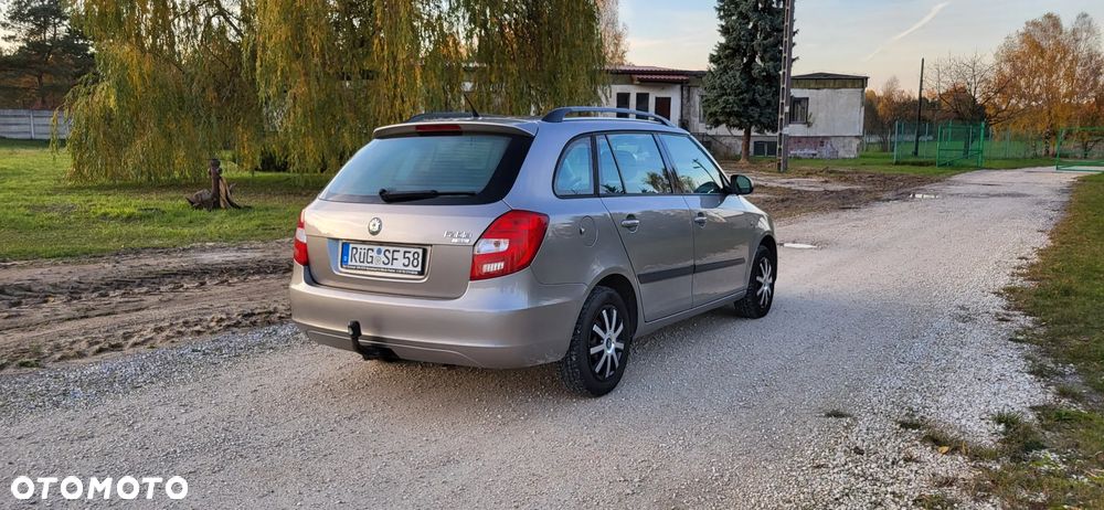 Skoda Fabia 1.4 16V Ambiente - 3