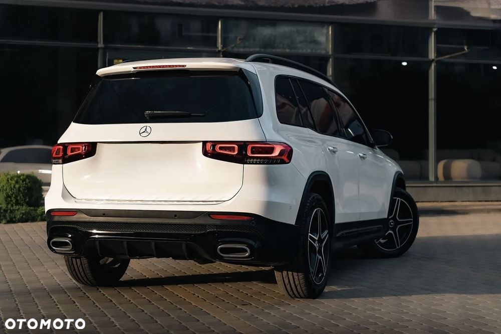 Mercedes-Benz GLB 250 4-Matic AMG Line 8G-DCT - 7