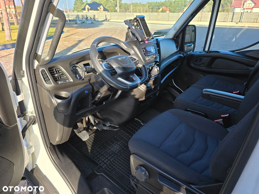 Iveco DAILY DAILY 50C16 KONTENER IZOTERMICZNY 10PALET 4,91cmDługi  2,11cmSzeroki  2,31cmWysoki  SALON PL 106 Tyś km STAN JAK NOWY NA GWARANCJI TEMPOMAT FOTEL PNEŁMATYCZNY KLIMATYZACJA AUTOMATYCZNA - 5