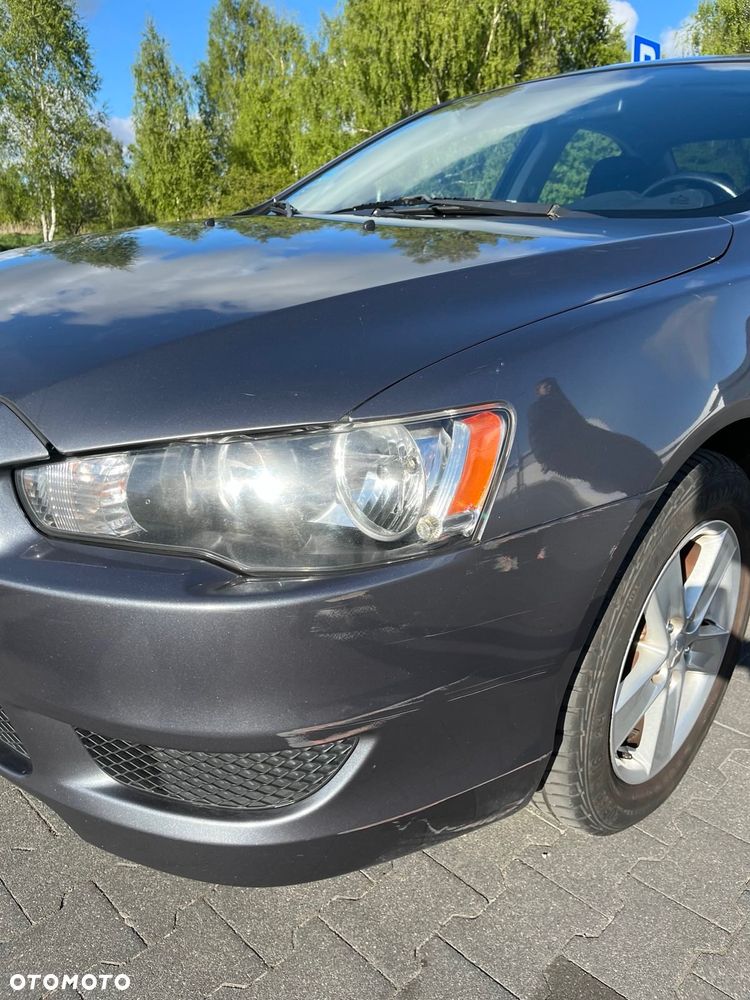 Mitsubishi Lancer - 9