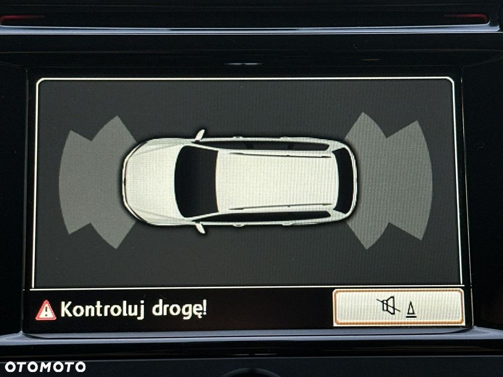 Volkswagen Passat - 21