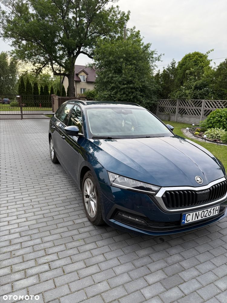 Skoda Octavia 2.0 TDI SCR Ambition DSG - 2