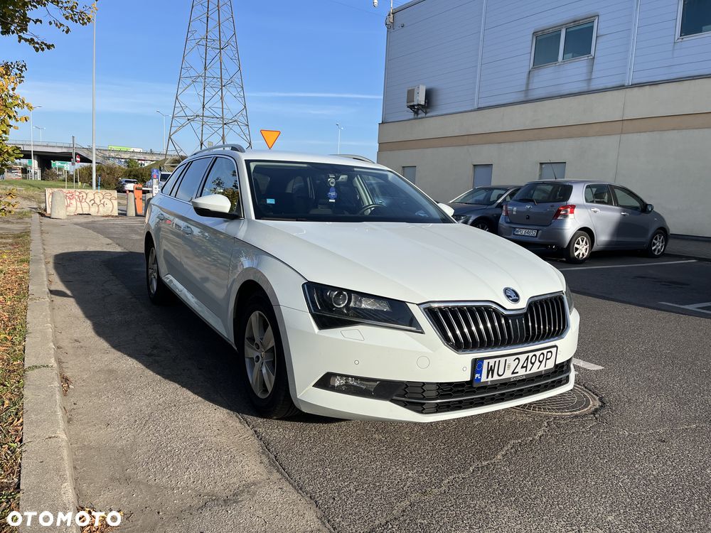 Skoda Superb 1.8 TSI Ambition DSG - 6
