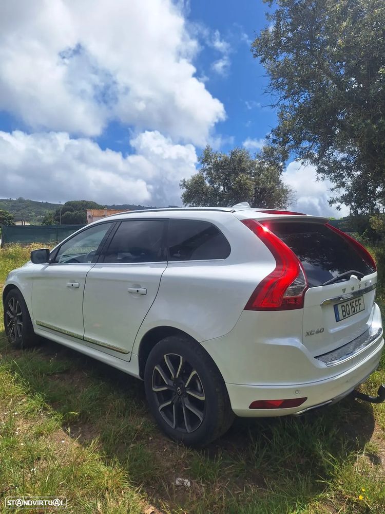 Volvo XC 60 2.0 D4 Summum Geartronic - 7