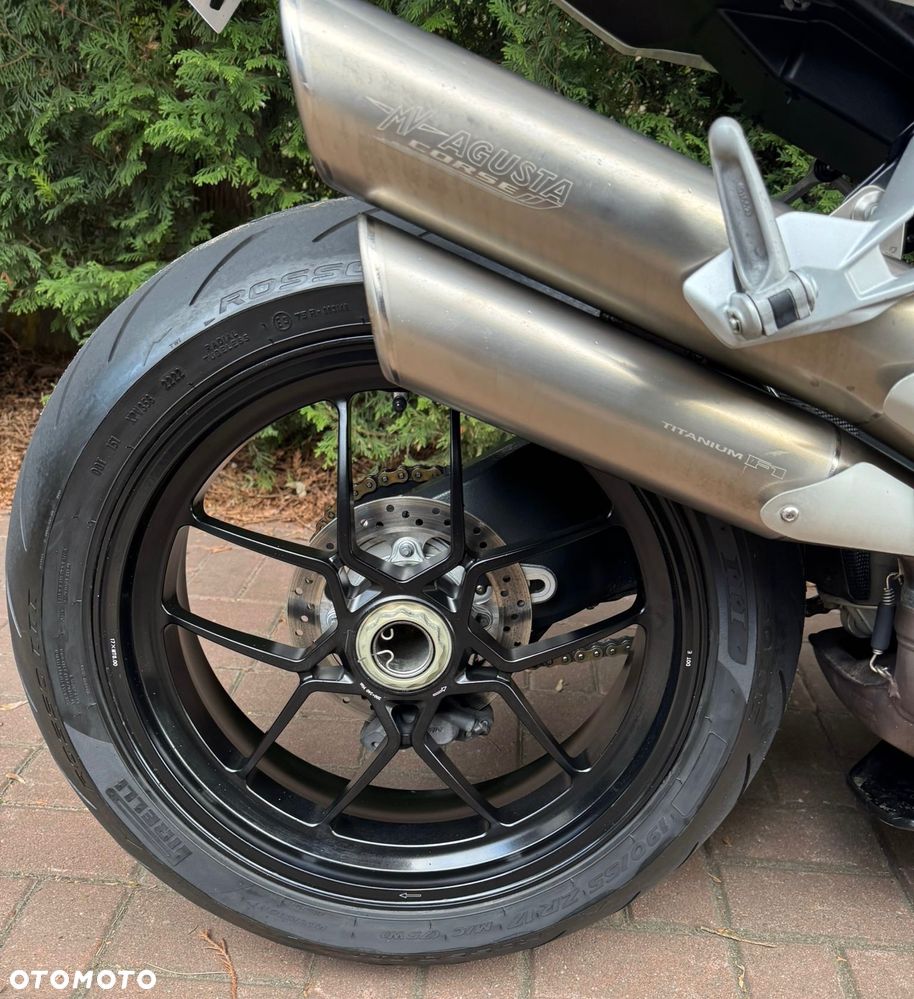 MV AGUSTA Brutale - 7