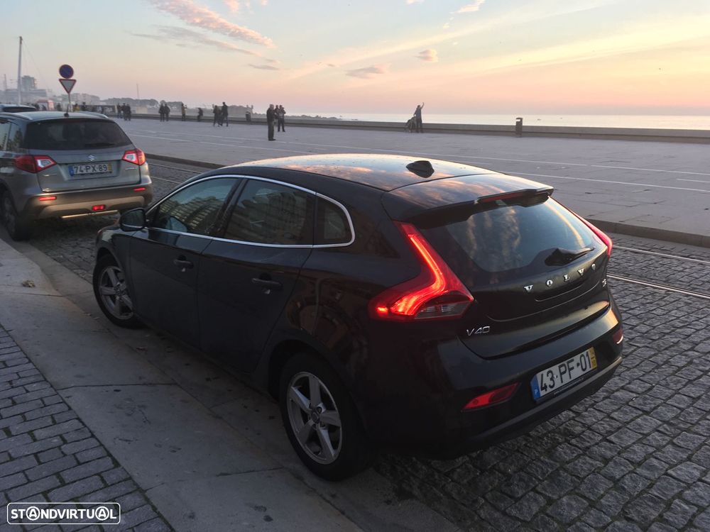 Volvo V40 1.6 D2 Momentum Powershift - 5