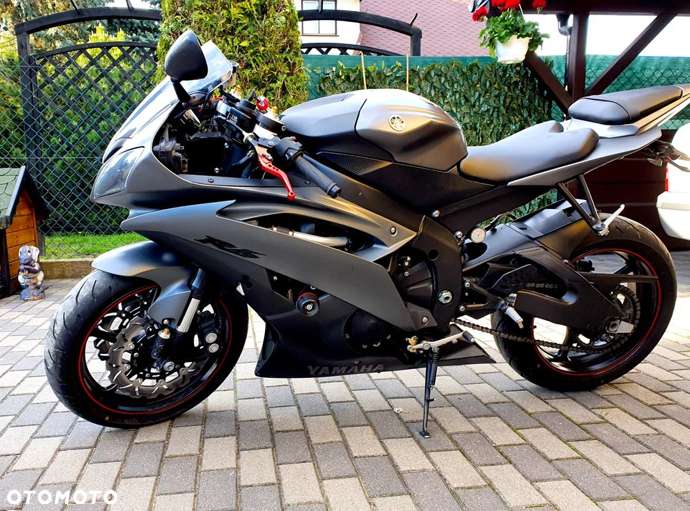 Yamaha YZF - 1